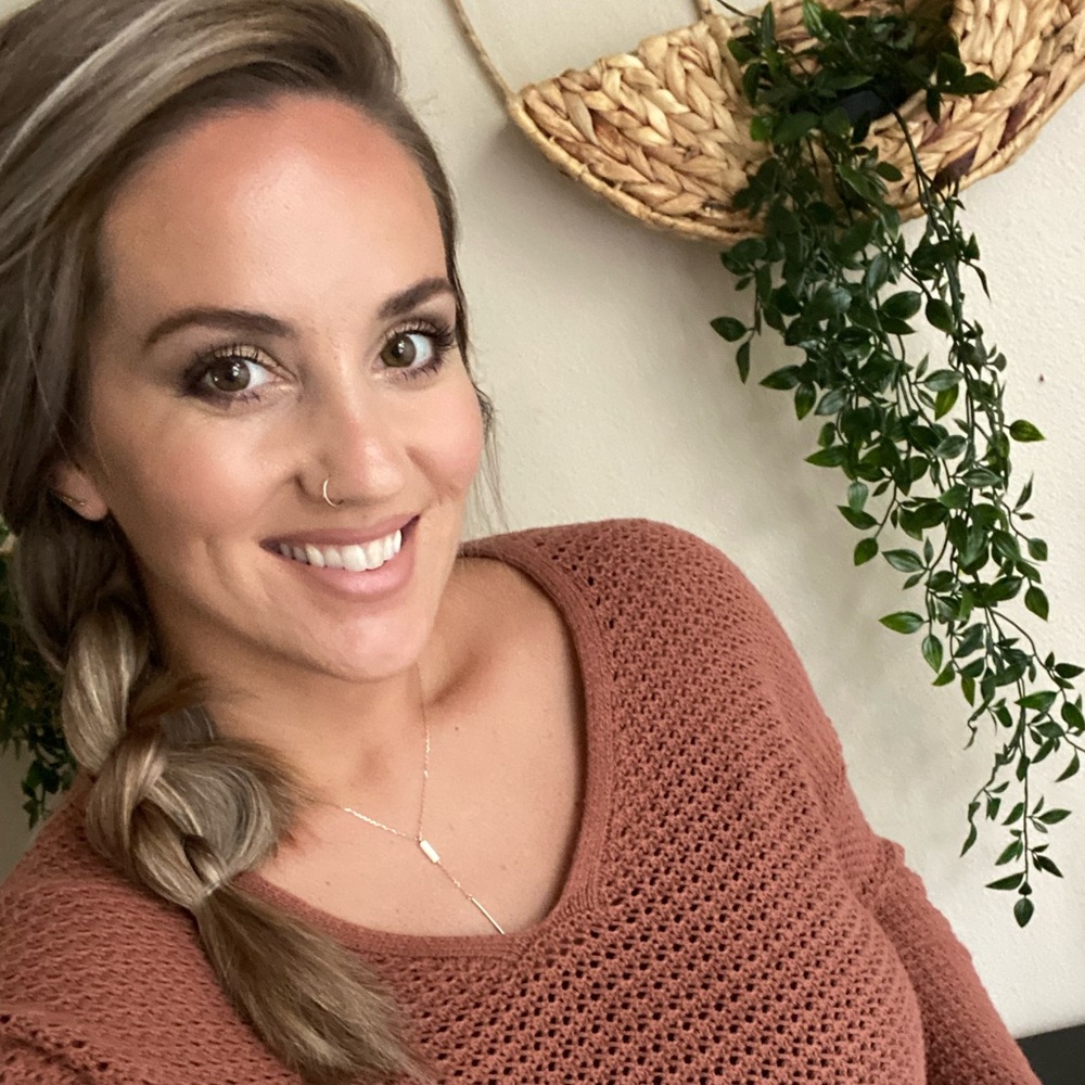 Meet your Posher, Kayla